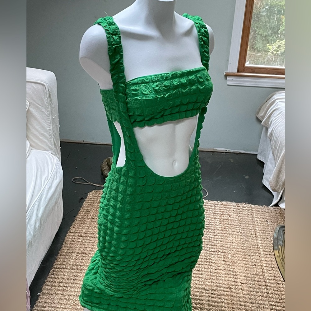 NWT Cali Bubble Midi Dress Set ,Kelly Green medium